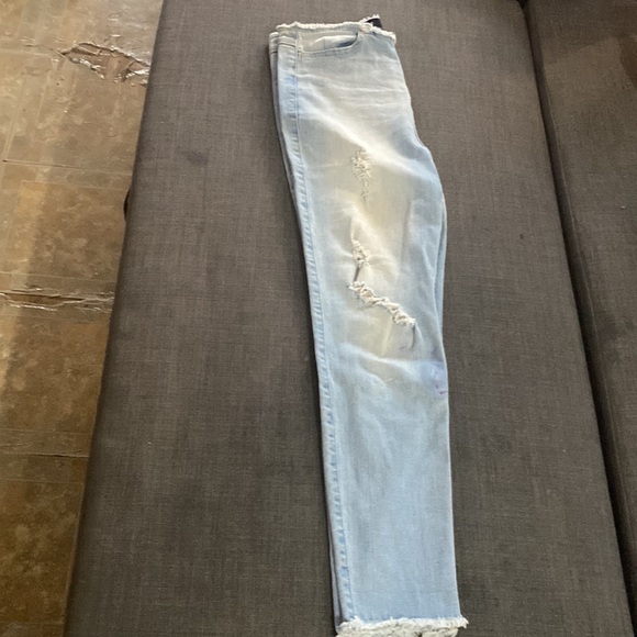 Hollister crop High Rise distressed Jeans - Picture 7 of 8